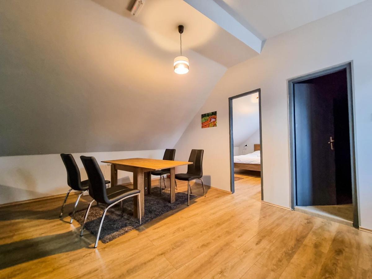Xxl Rooms Ösek Dış mekan fotoğraf
