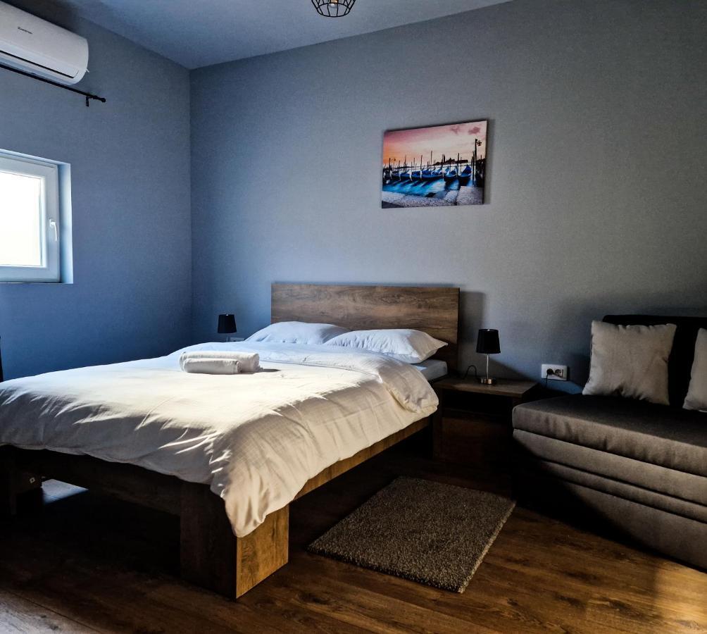 Xxl Rooms Ösek Dış mekan fotoğraf